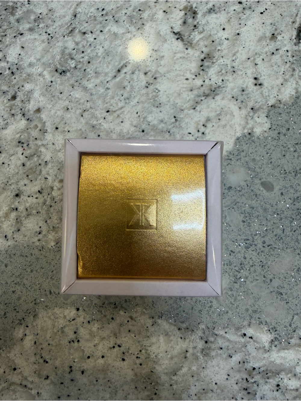 Maison Francis Kurkdjian's Gentle Fluidity Gold 70ml - Picture 4 of 6